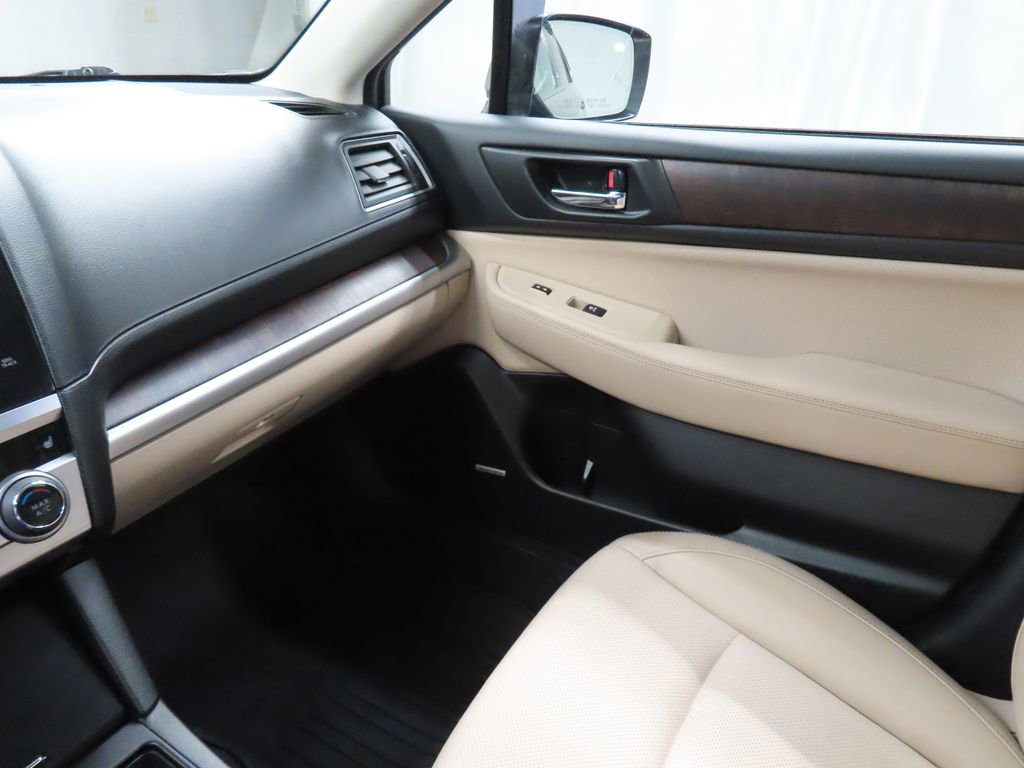 Used 2017 Subaru Outback 2.5i Limited AWD/4WD image 19