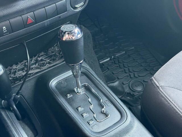 Used 2017 Jeep Wrangler Unlimited Sport w/ Connectivity Group image 25