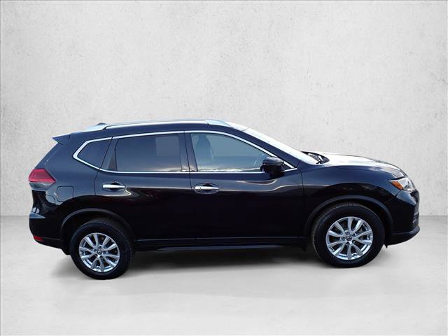 Used 2017 Nissan Rogue SV w/ SV Premium Package AWD/4WD image 5