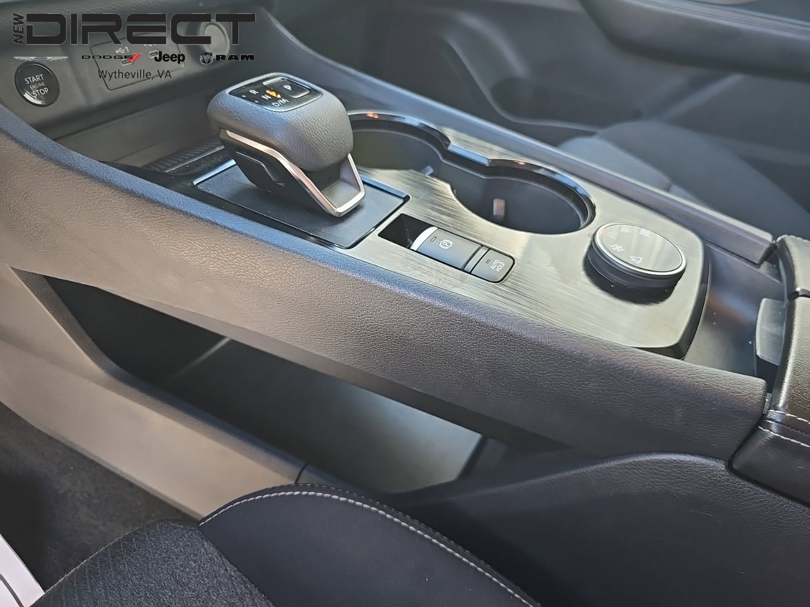 Used 2025 Nissan Rogue SV AWD/4WD image 19
