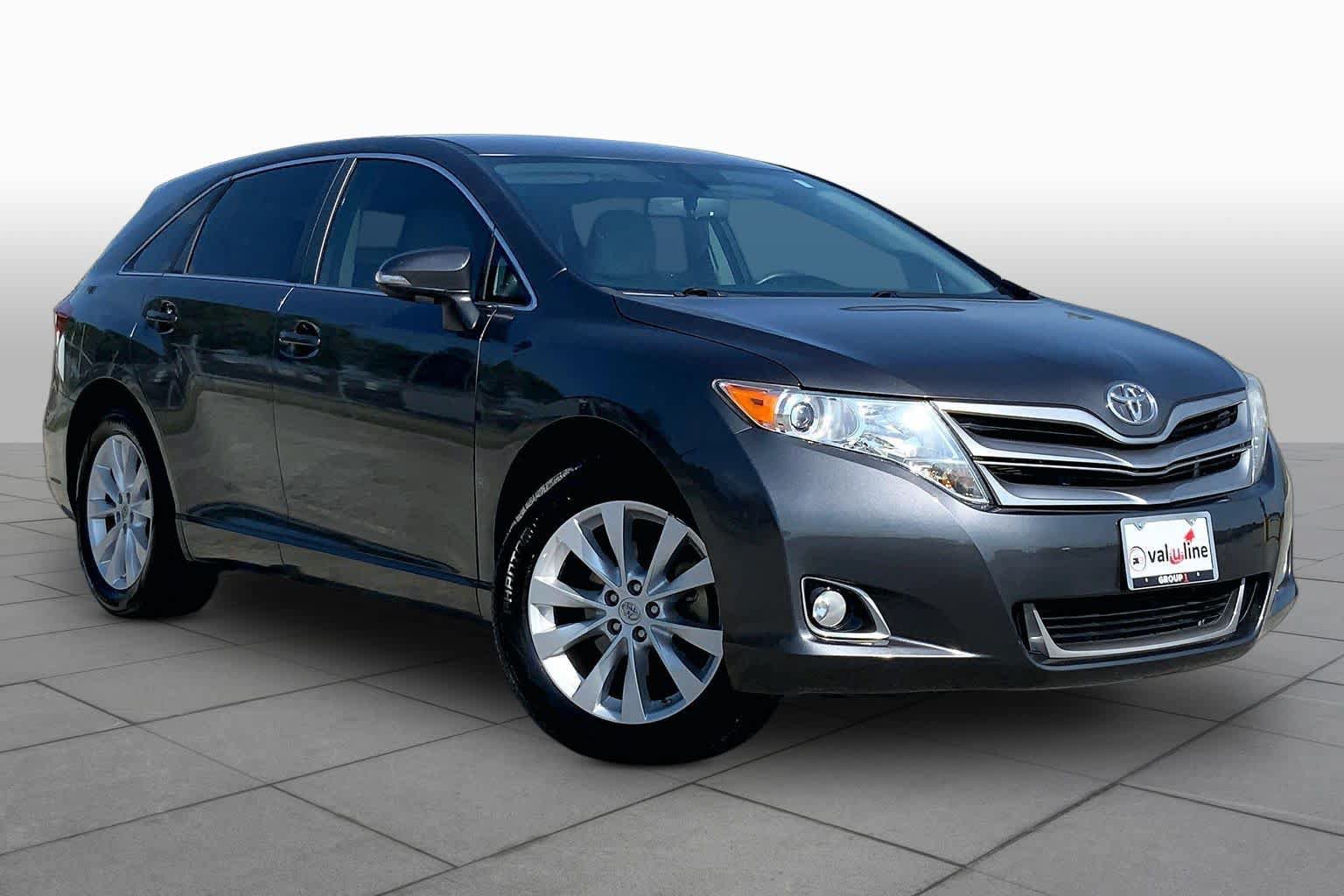 Used 2013 Toyota Venza LE w/ LE Convenience Pkg FWD image 3