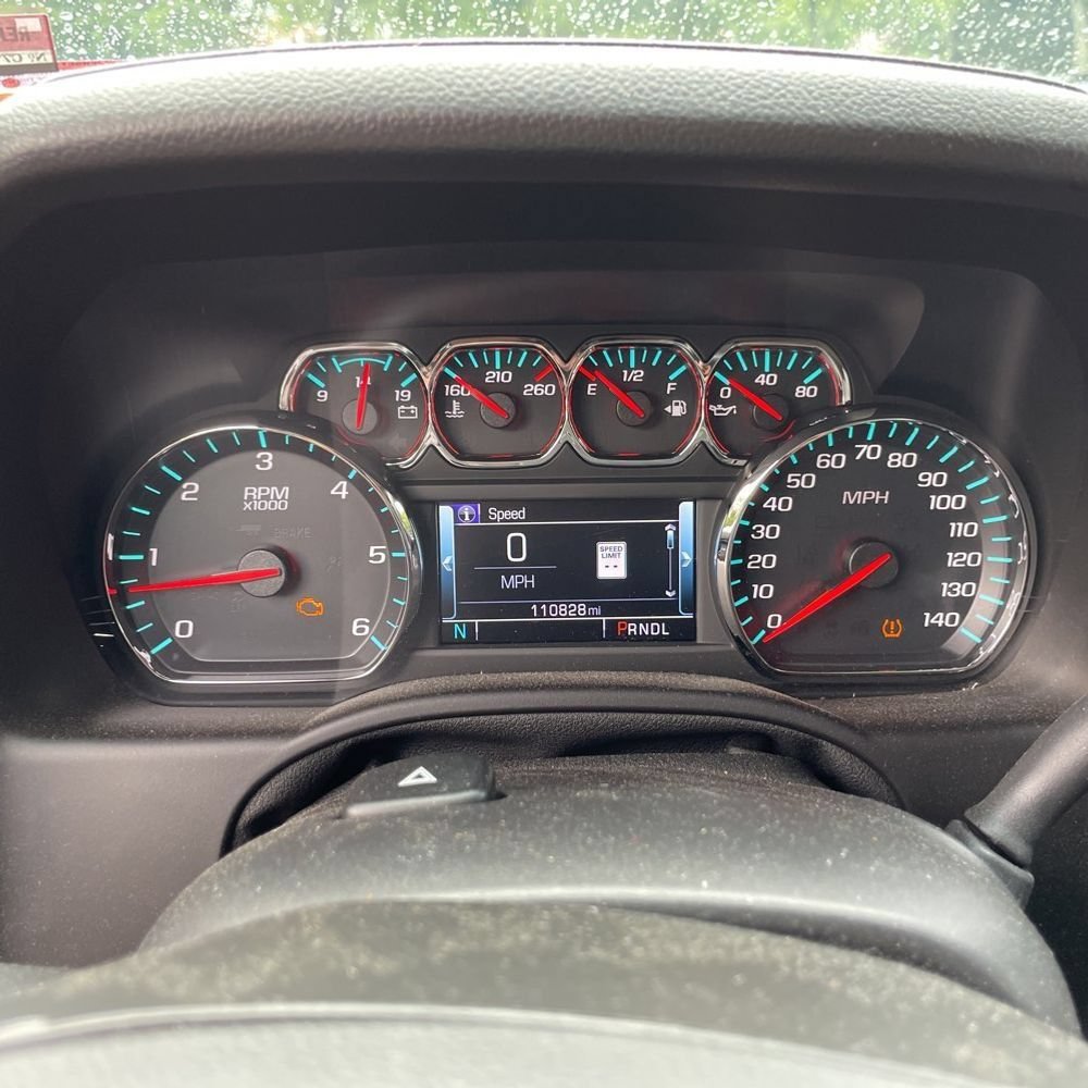 Used 2017 Chevrolet Suburban Premier AWD/4WD image 8