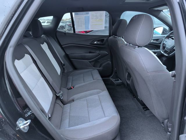 Certified 2024 Chevrolet Trax RS w/ Sunroof Package image 28