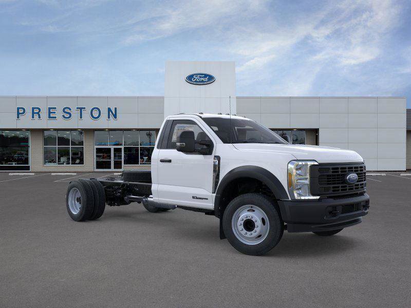 New 2025 Ford F550 2WD Regular Cab Super Duty image 9