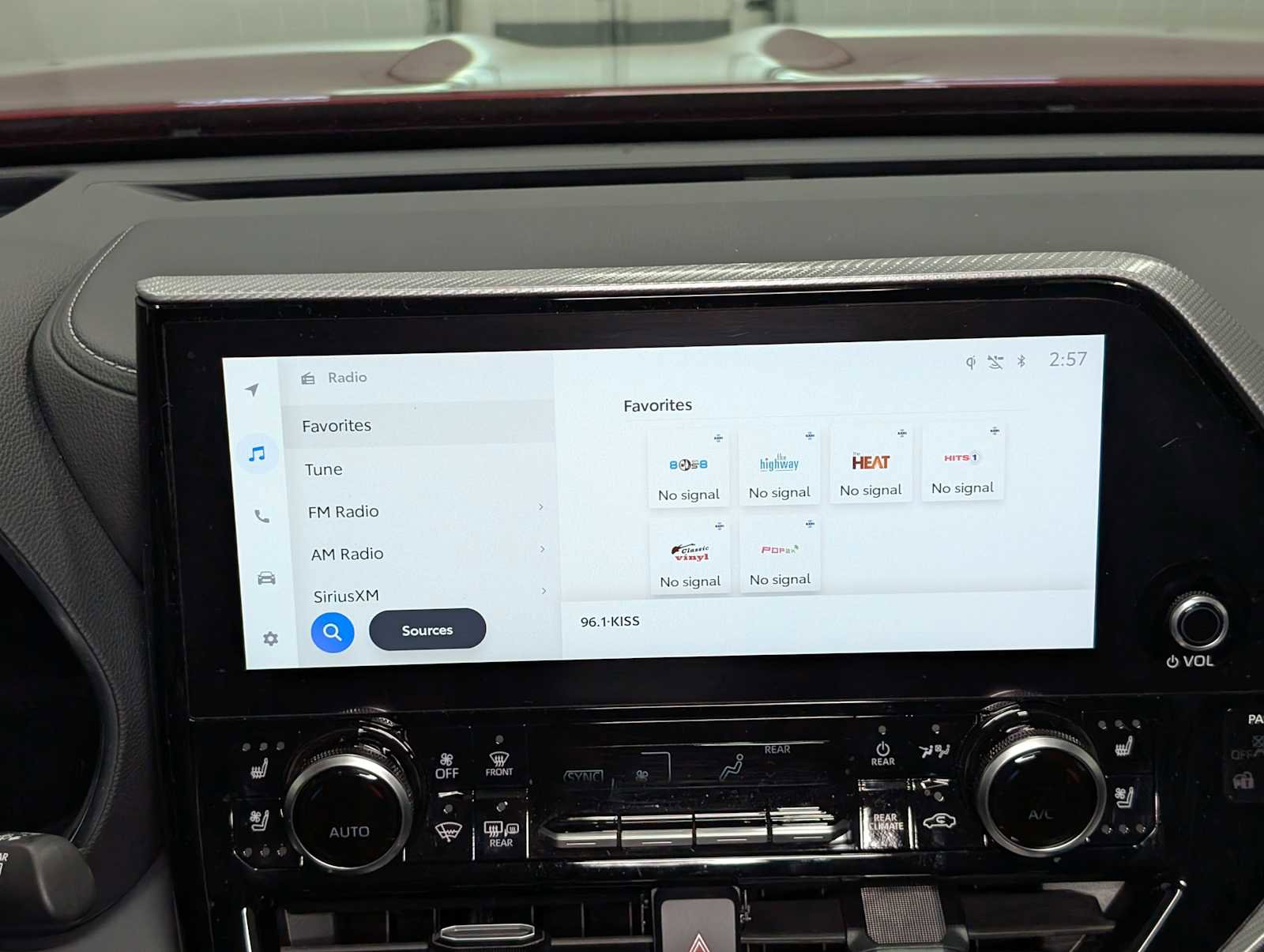 Used 2024 Toyota Highlander Platinum image 18