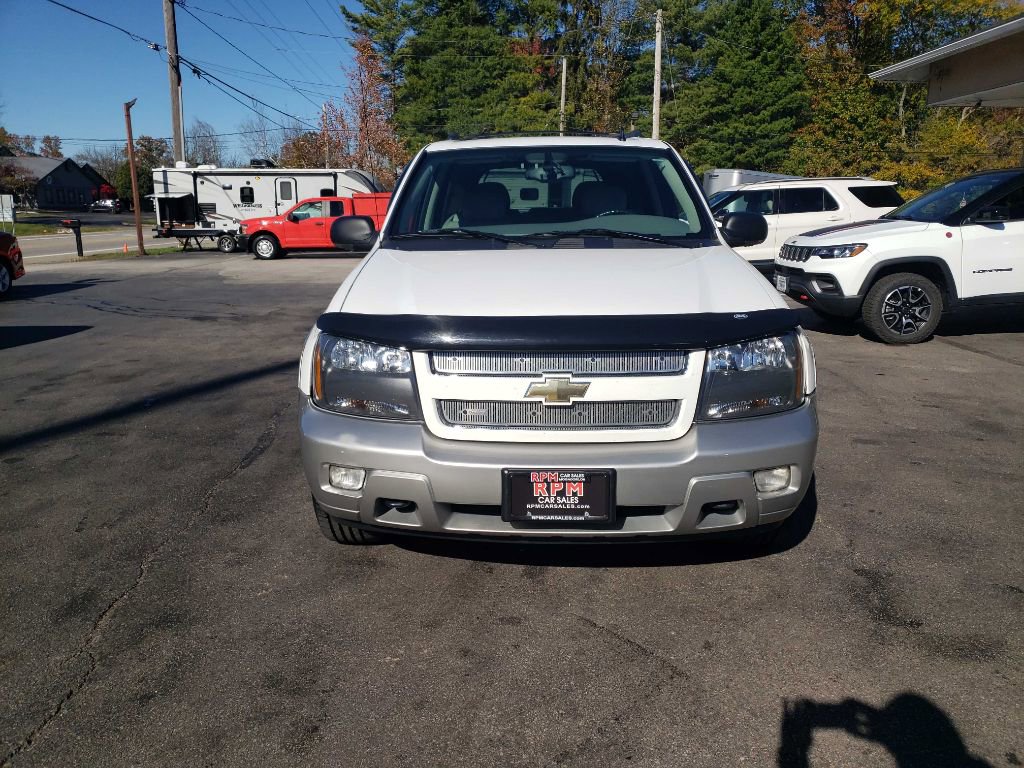 Used 2008 Chevrolet TrailBlazer LT image 2