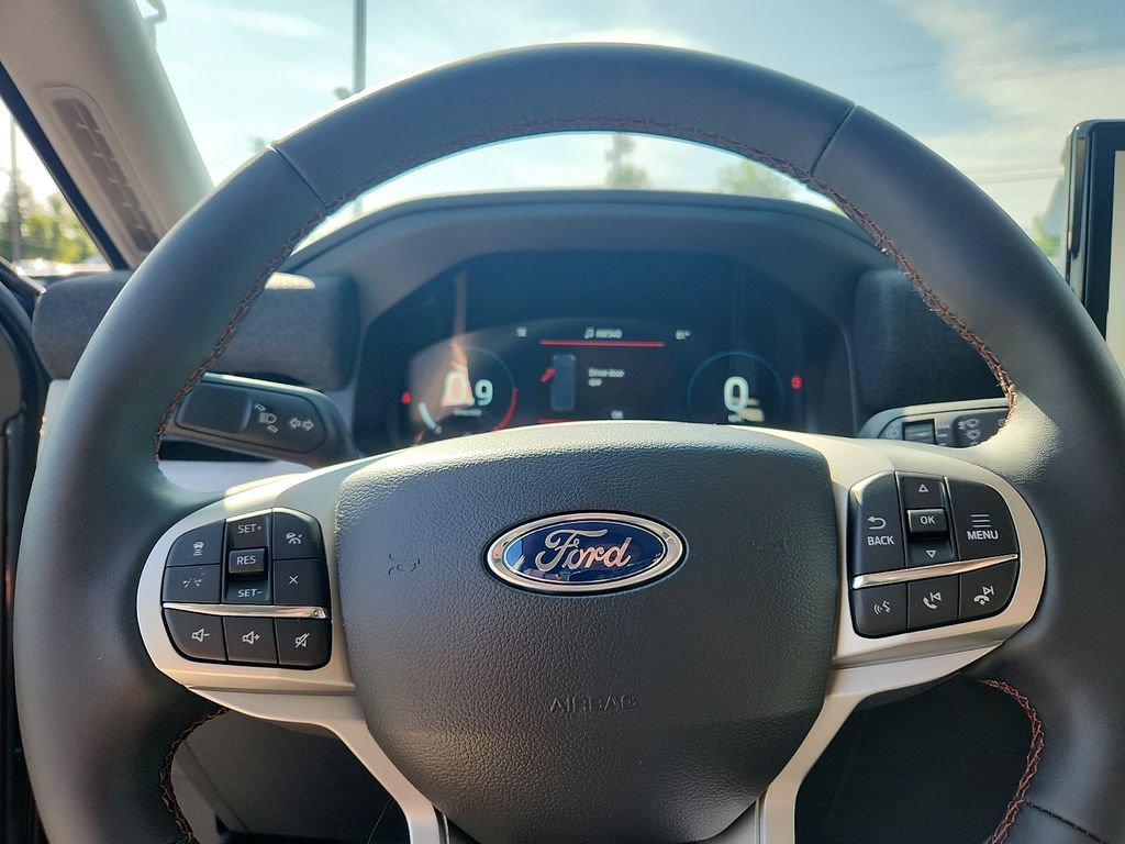 New 2026 Ford Explorer Active w/ Active Comfort Package AWD/4WD image 9