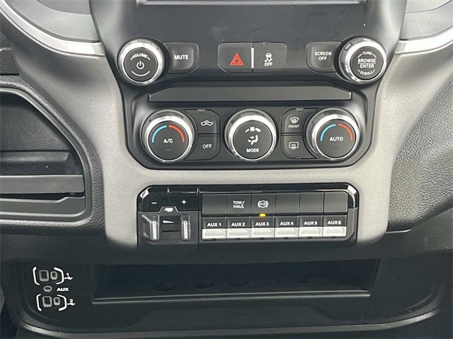 Used 2024 RAM 4500 SLT w/ Quick Order Package 2YG SLT image 17