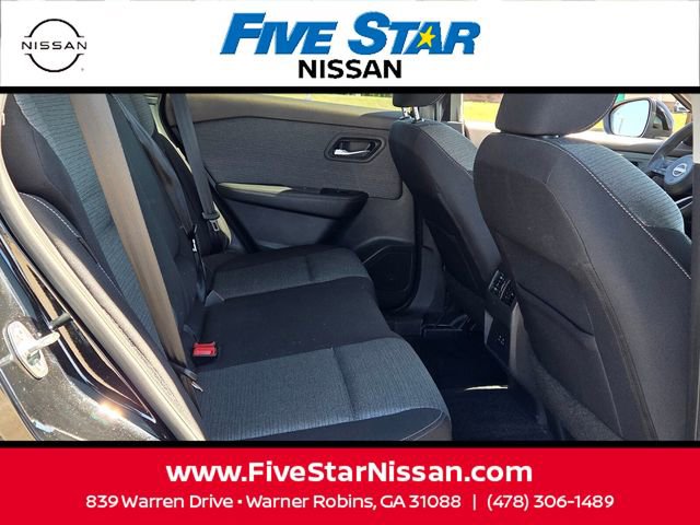 Used 2022 Nissan Rogue SV image 15
