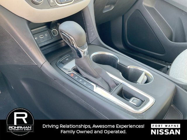 Used 2022 Chevrolet Equinox LS AWD/4WD image 25