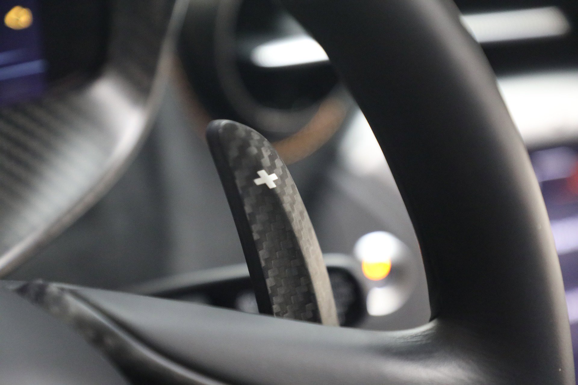 Used 2025 McLaren 750S Spider RWD image 34
