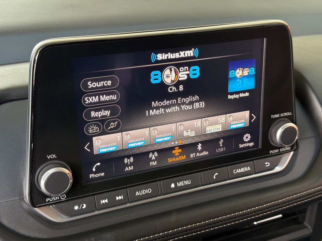 Used 2024 Nissan Rogue SV w/ SV Premium Package image 6