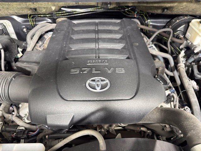 Used 2018 Toyota Tundra Limited w/ Limited Premium Package AWD/4WD image 9