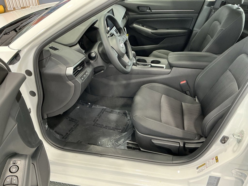 New 2025 Nissan Altima 2.5 S image 11