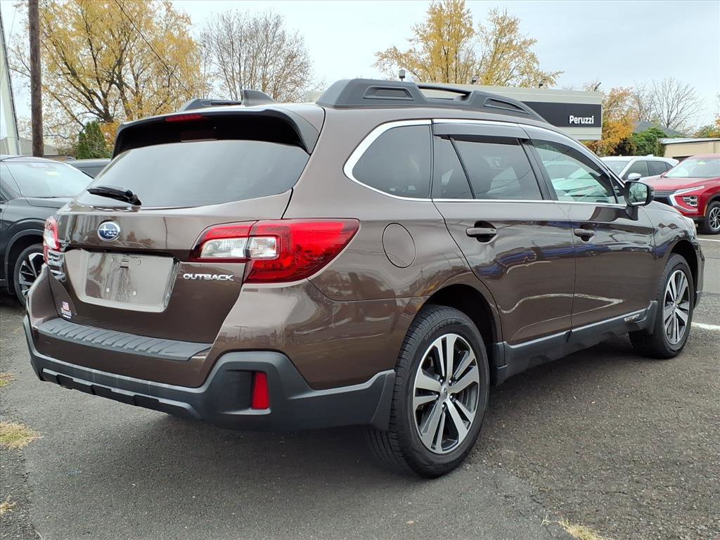 Used 2019 Subaru Outback 2.5i Limited w/ Popular Package #2 image 3