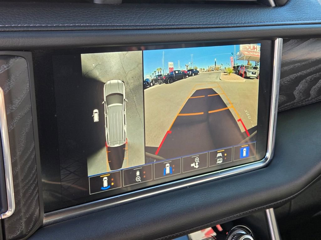 Used 2023 GMC Yukon Denali image 28