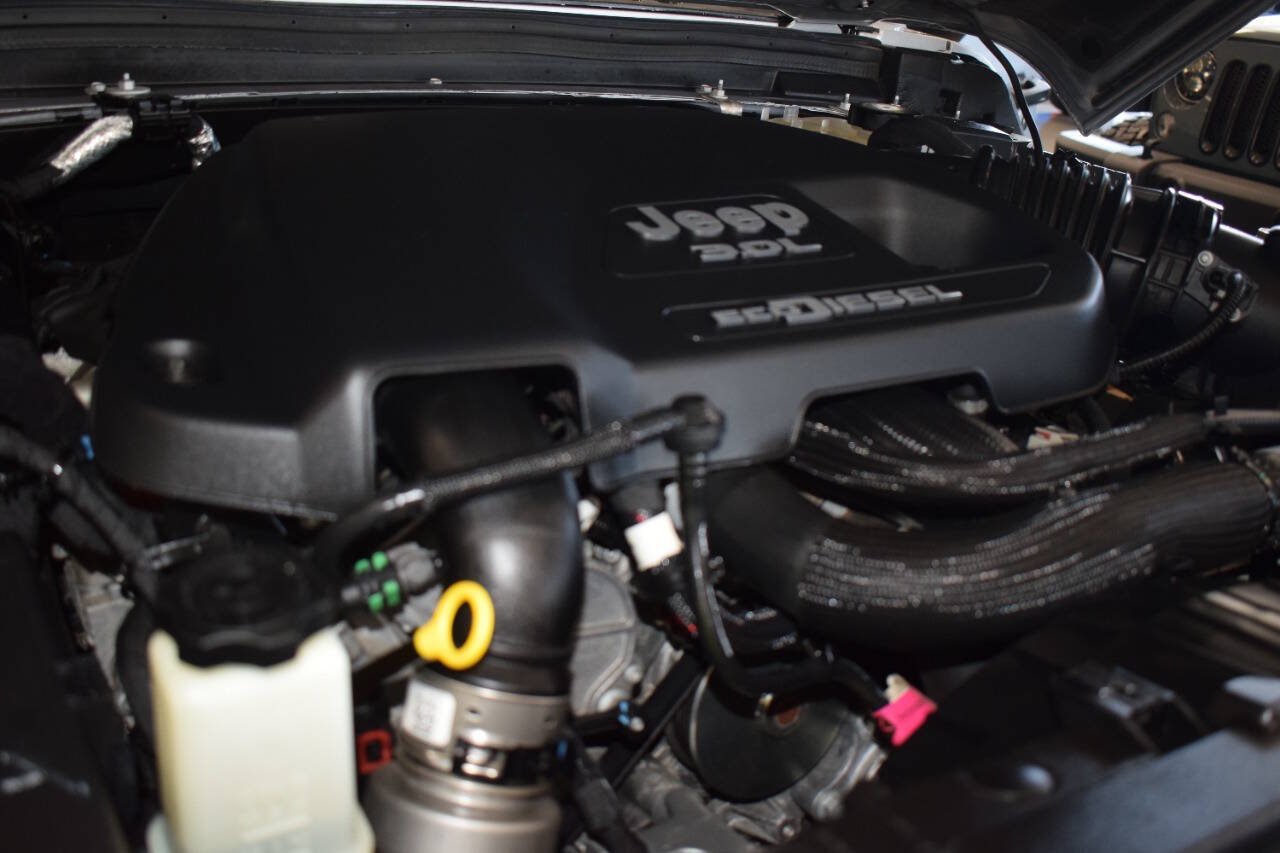 Used 2020 Jeep Wrangler Unlimited Sport AWD/4WD image 46