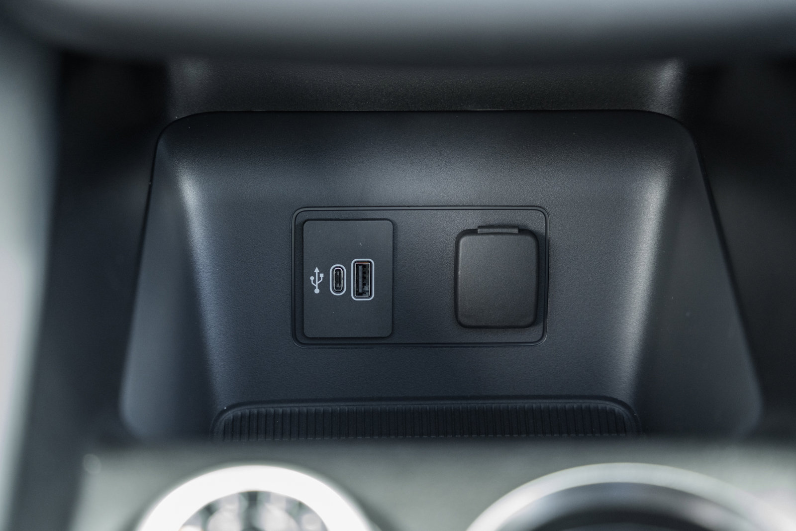 New 2026 Ford Explorer ST-Line w/ ST-Line Street Pack image 28