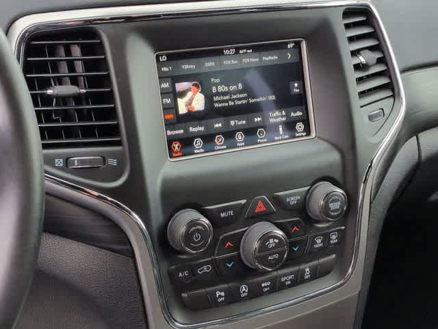 Used 2019 Jeep Grand Cherokee Laredo AWD/4WD image 26