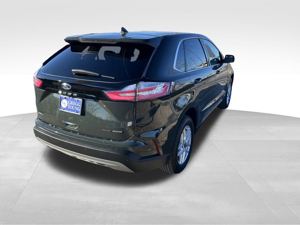 Used 2023 Ford Edge SEL w/ Convenience Package image 7