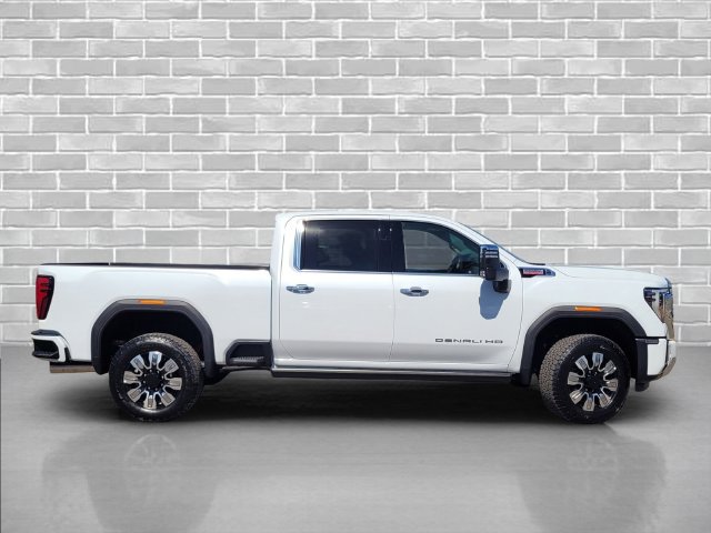 New 2026 GMC Sierra 2500 Denali w/ Denali Reserve Package AWD/4WD image 4