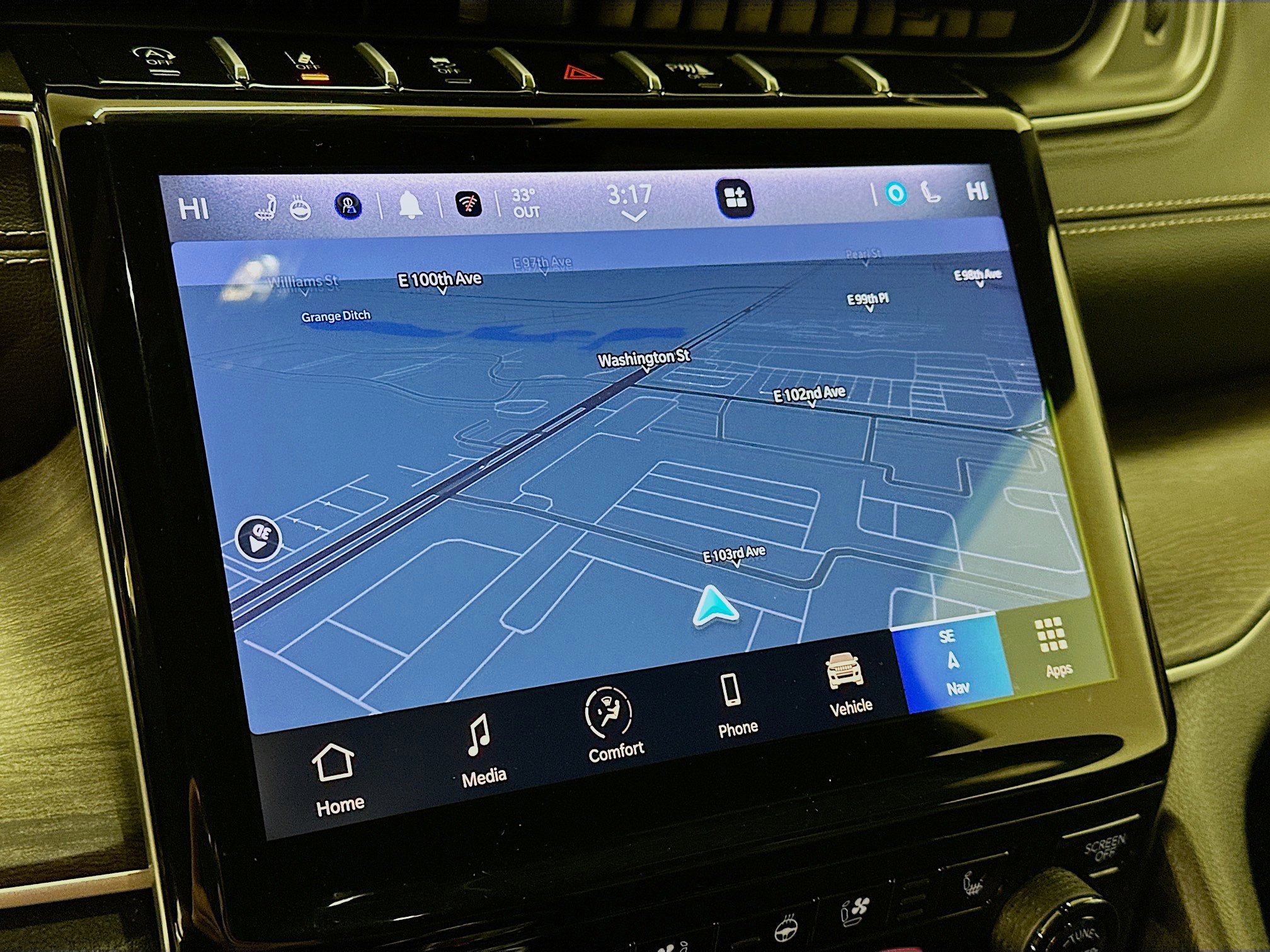 Used 2024 Jeep Grand Cherokee L Limited w/ Luxury Tech Group II image 22