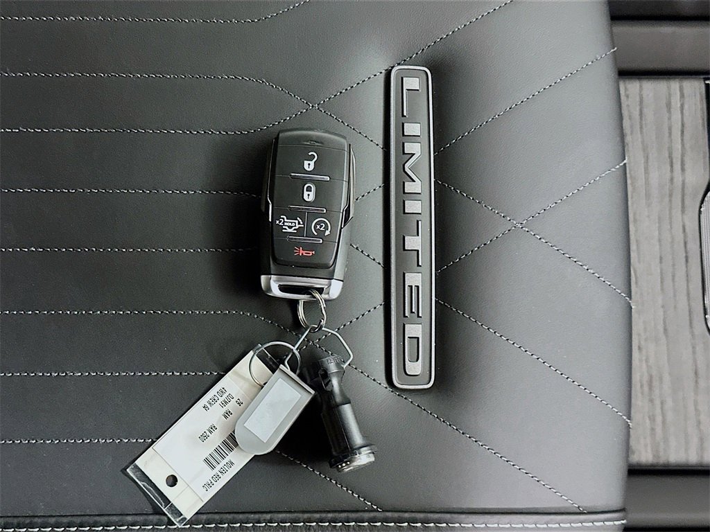 New 2026 RAM 2500 Limited w/ Towing Technology Group image 20