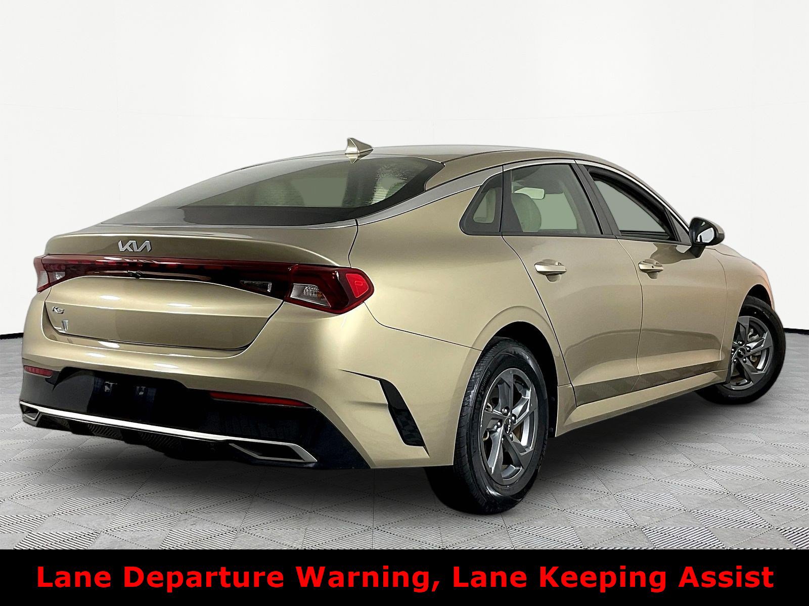 Used 2022 Kia K5 LXS FWD image 6