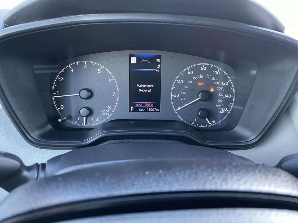 Used 2025 Toyota Corolla LE image 34