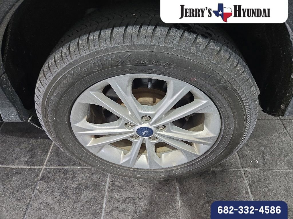 Used 2019 Ford Escape SE FWD image 6