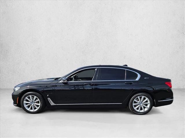 Used 2018 BMW 740e xDrive image 9