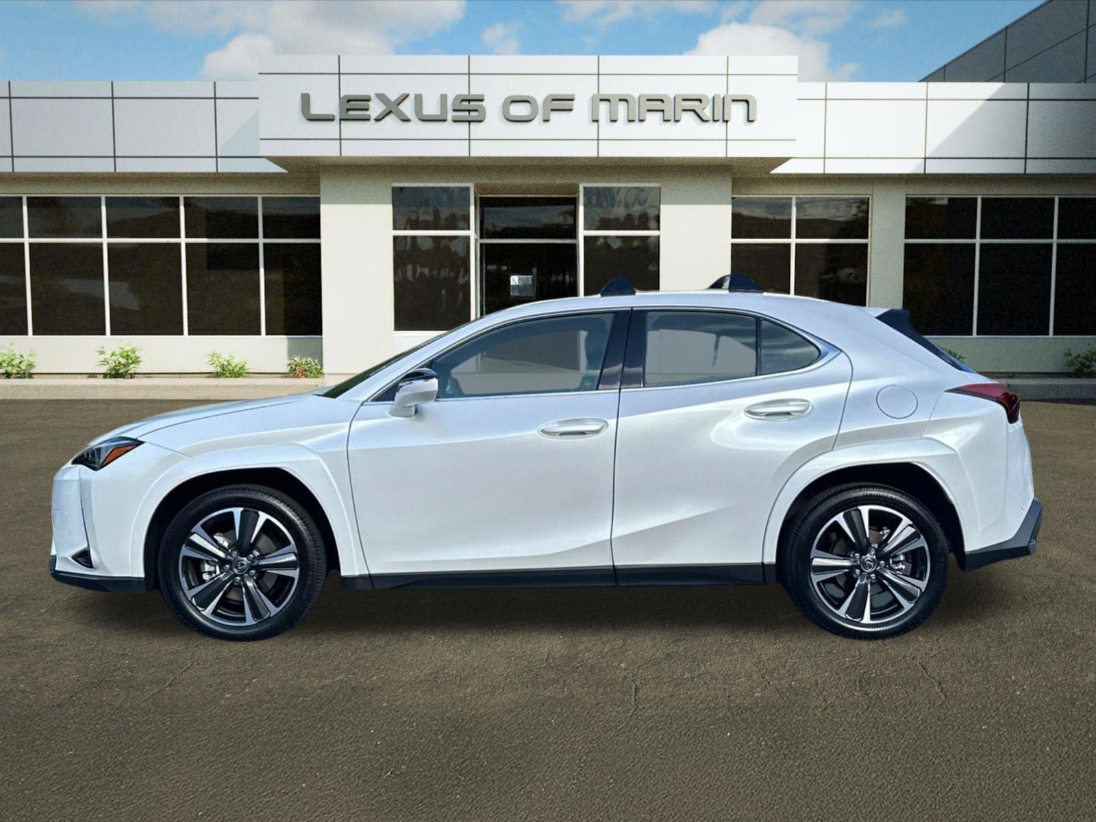 Used 2025 Lexus UX 300h FWD w/ Accessory Package (Z2) image 2