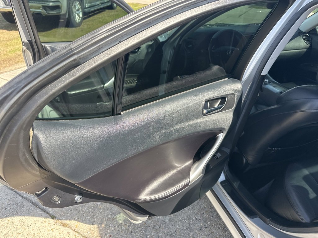 Used 2008 Lexus IS 250 image 9