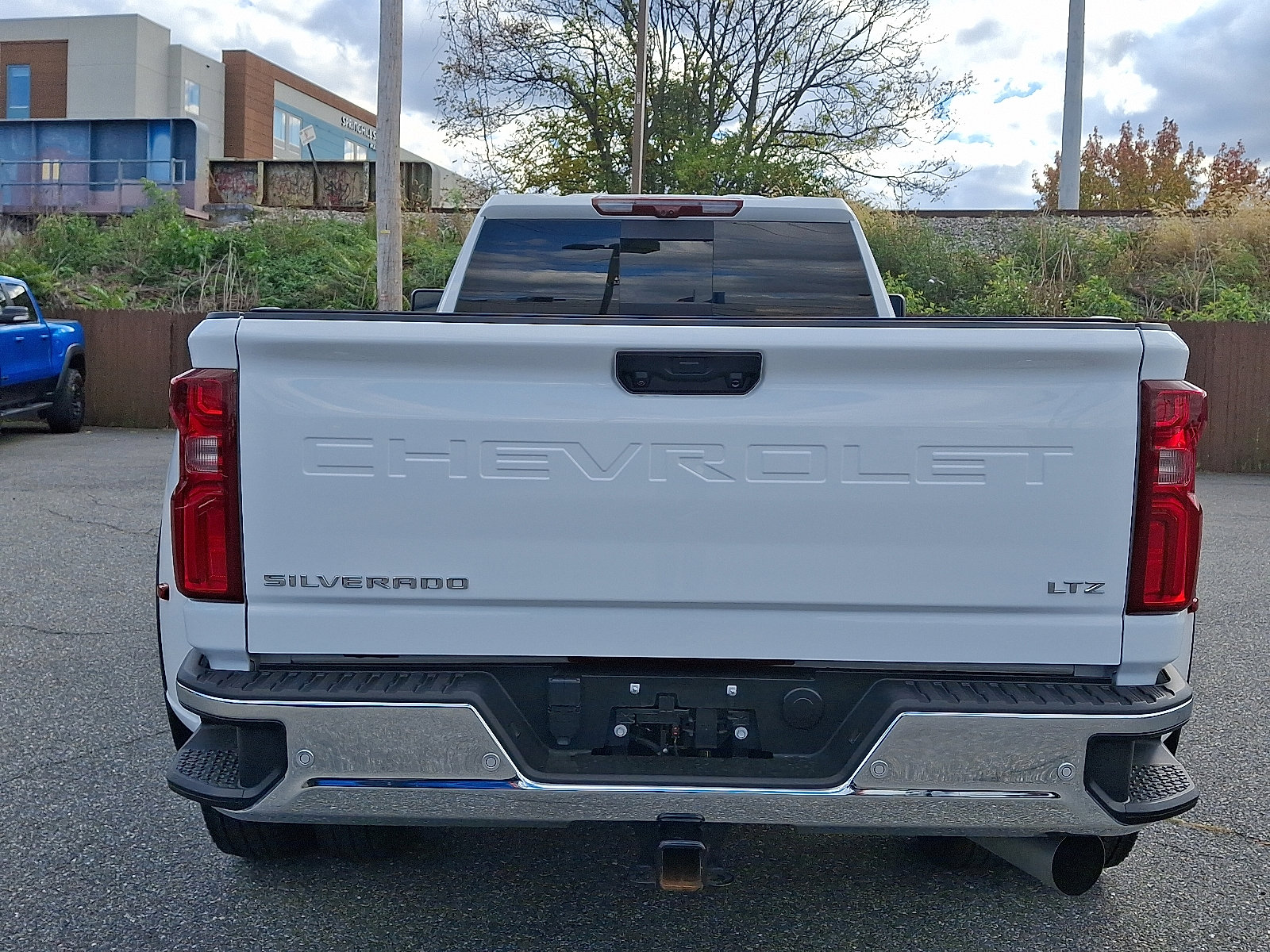 Certified 2023 Chevrolet Silverado 3500 LTZ w/ LTZ Plus Package image 5