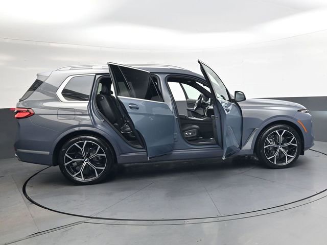New 2026 BMW X7 xDrive40i image 41
