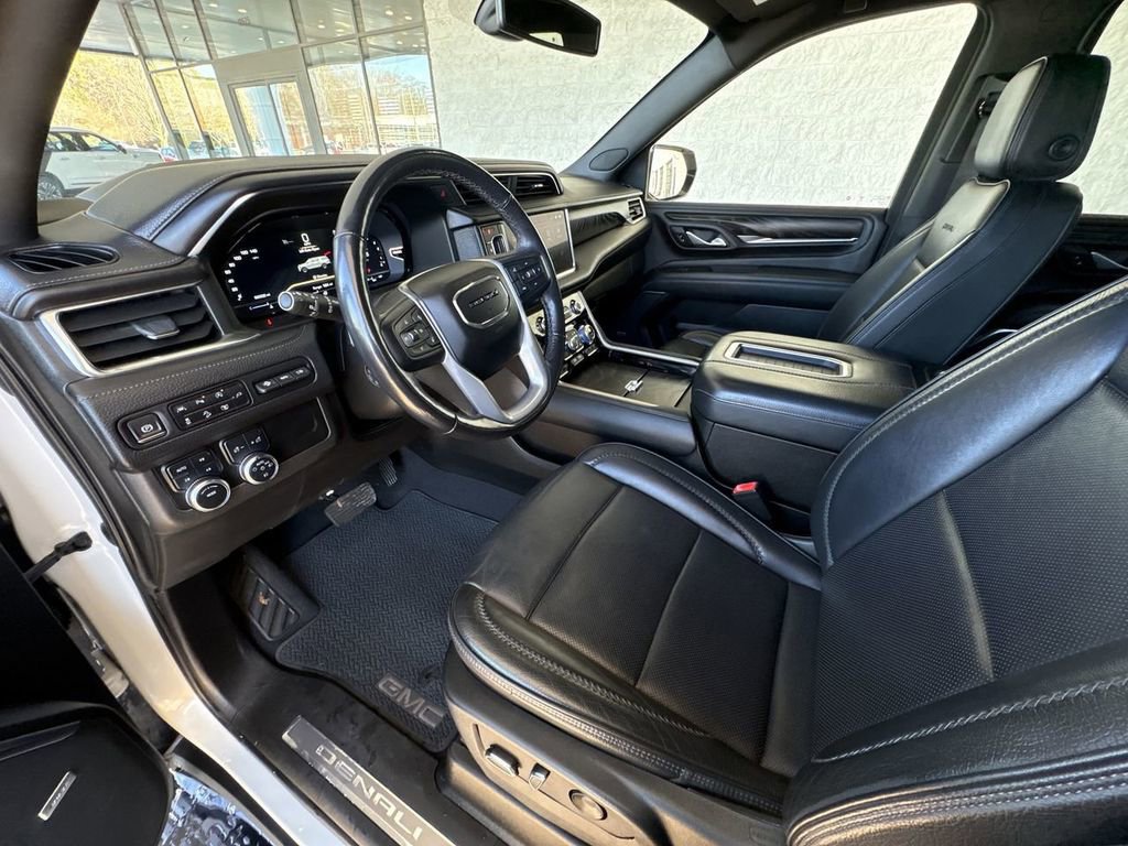 Certified 2022 GMC Yukon XL Denali image 10