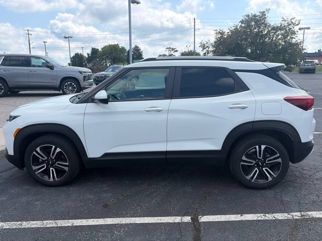 Used 2023 Chevrolet TrailBlazer LT FWD image 10