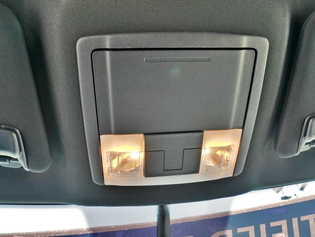 Used 2018 Ford Explorer XLT w/ Equipment Group 202A image 29