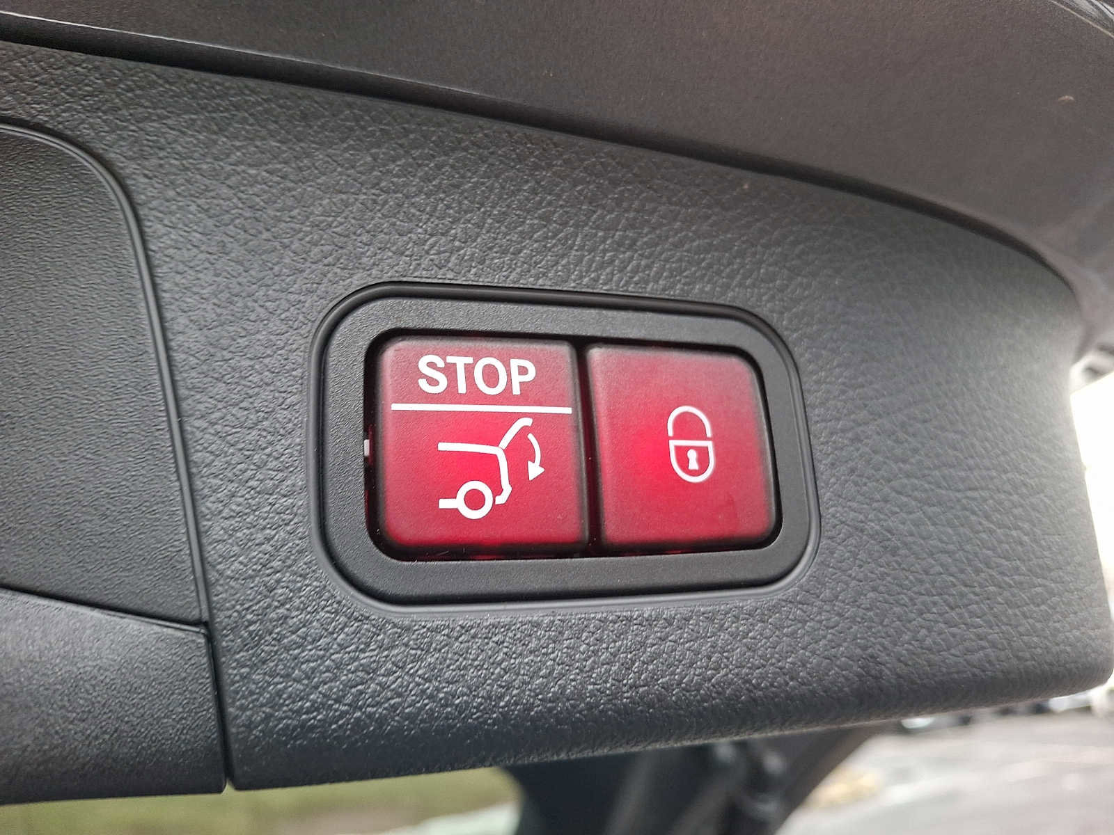 Certified 2023 Mercedes-Benz GLA 250 4MATIC image 27