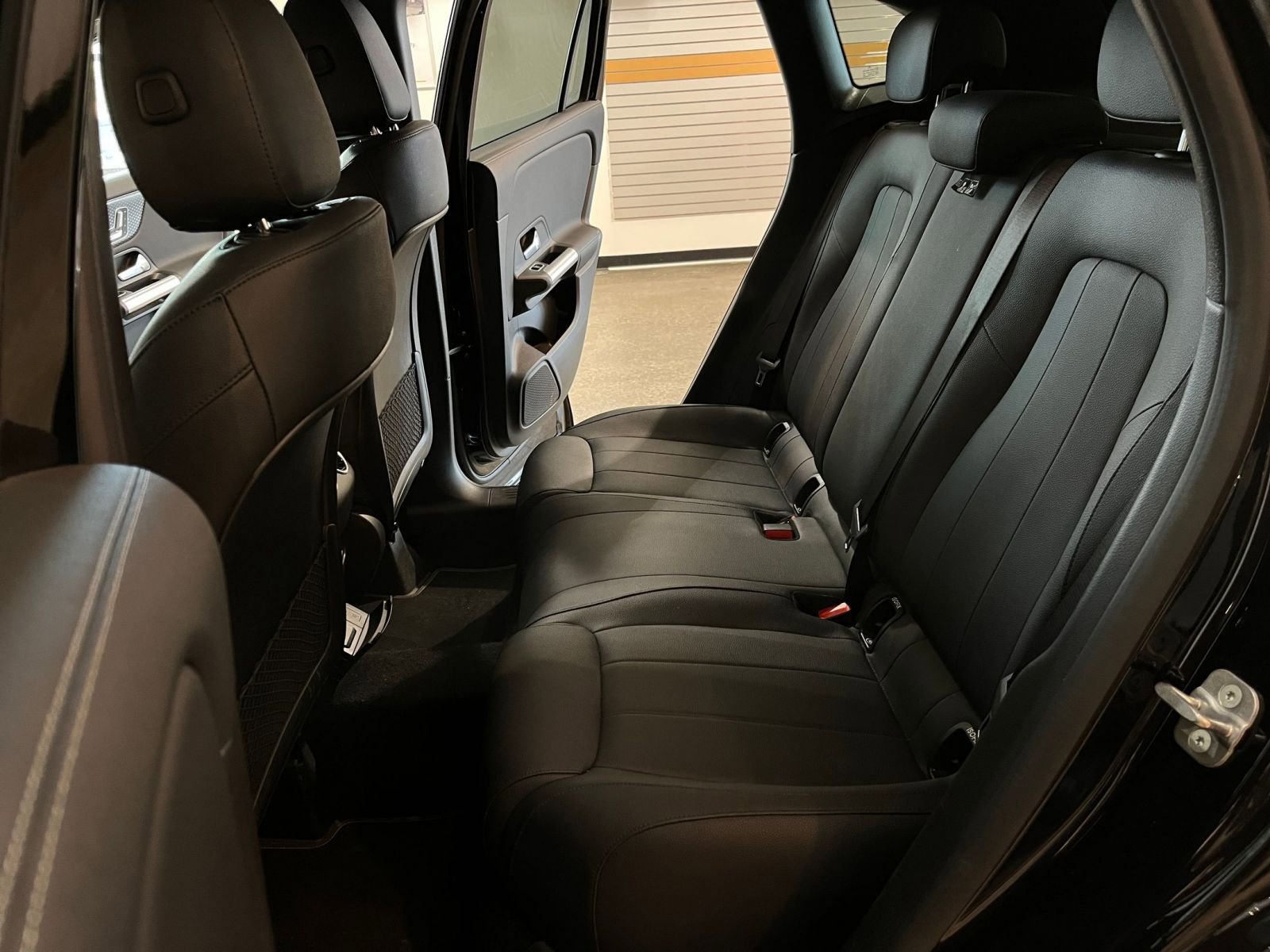 Used 2025 Mercedes-Benz GLA 250 image 27