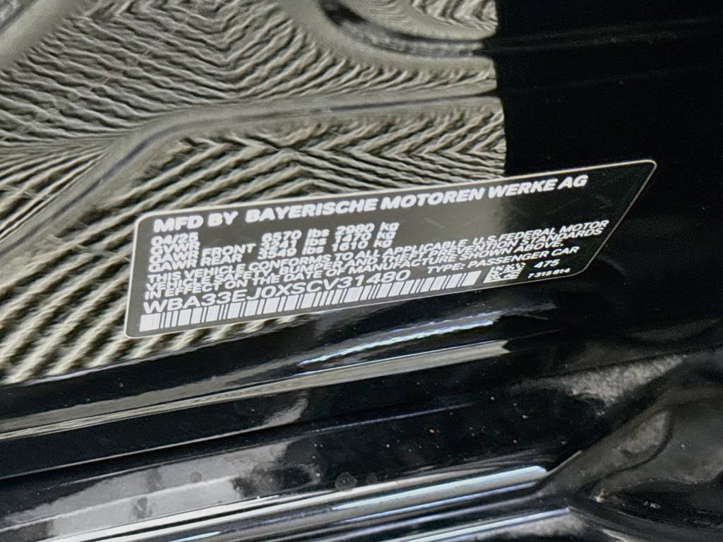 Used 2025 BMW 760i xDrive AWD/4WD image 34