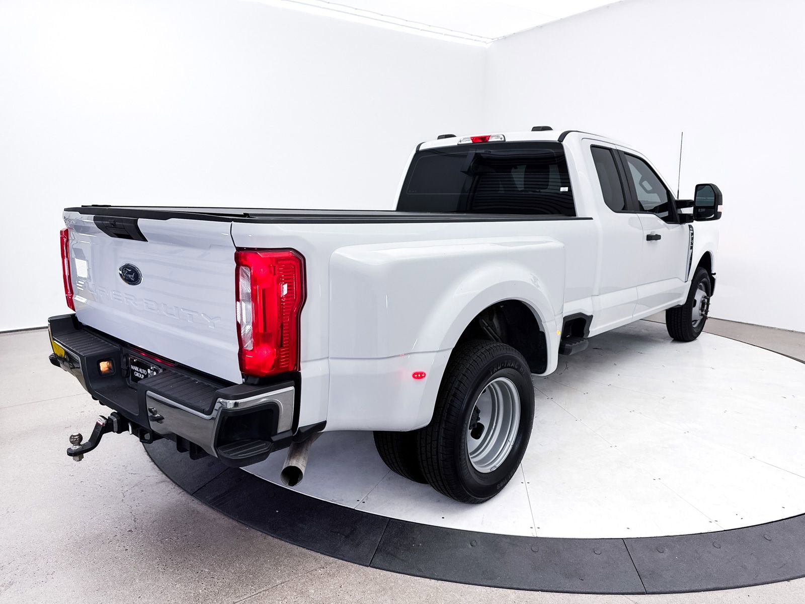 Used 2023 Ford F350 XL w/ XL Chrome Package image 16
