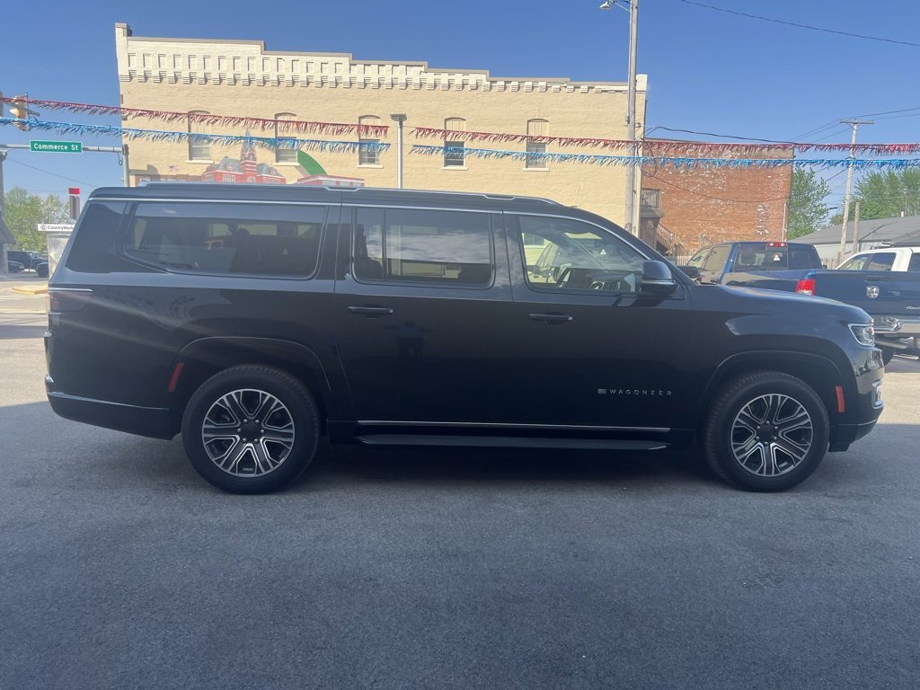 New 2024 Jeep Wagoneer L Series II w/ HD Trailer Tow Package image 5