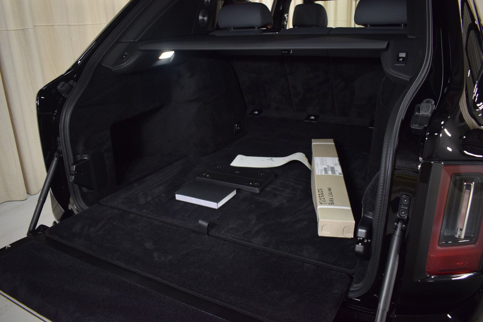 New 2026 Rolls-Royce Cullinan AWD/4WD image 43