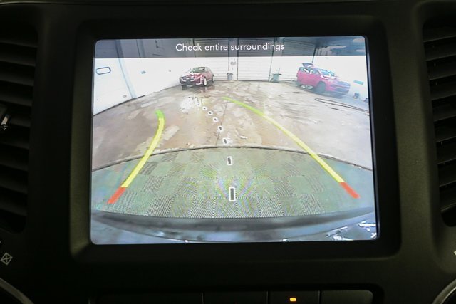 Used 2022 Jeep Cherokee Latitude w/ Sun & Sound Group image 27