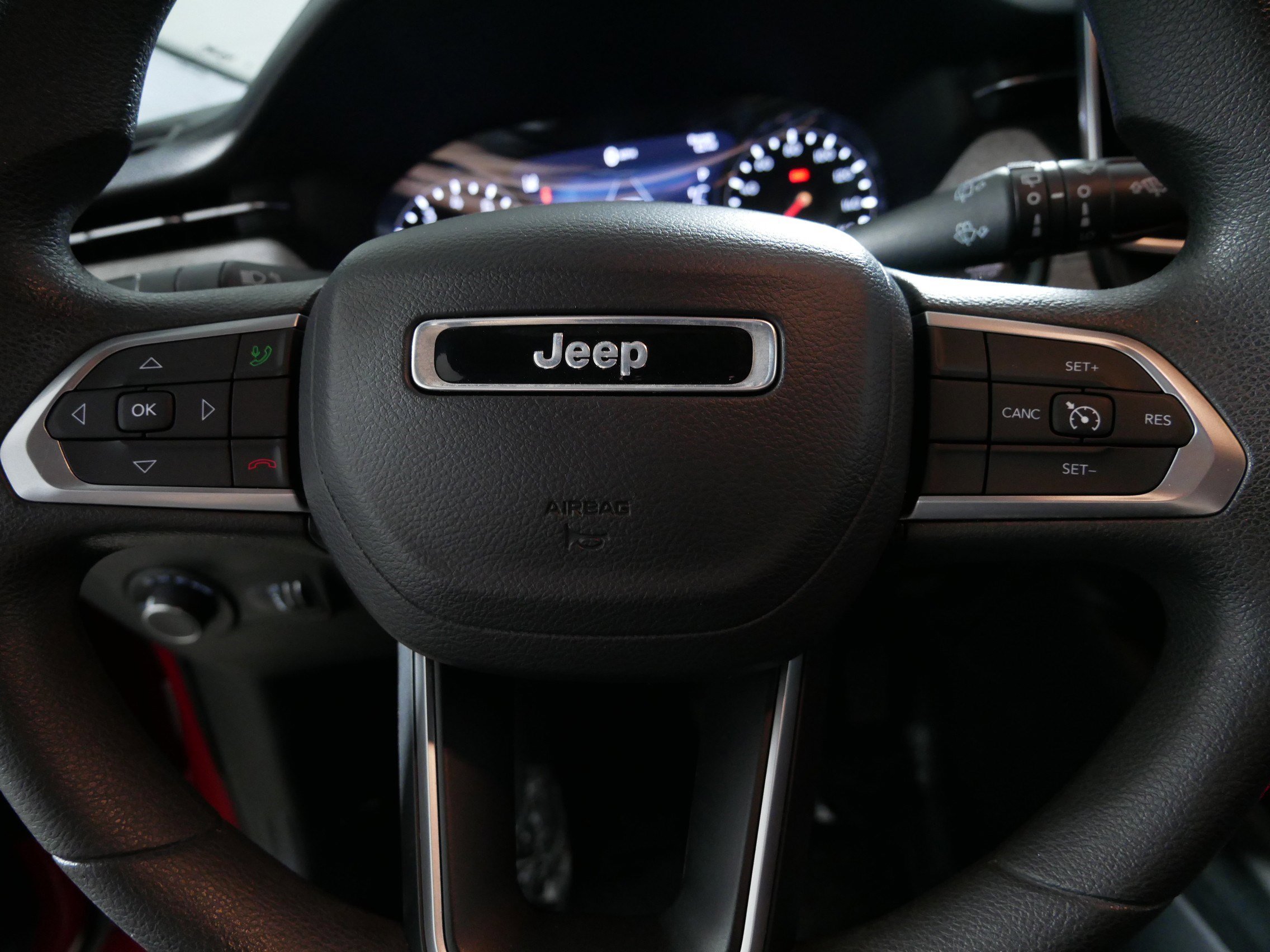 Used 2023 Jeep Compass Sport image 25