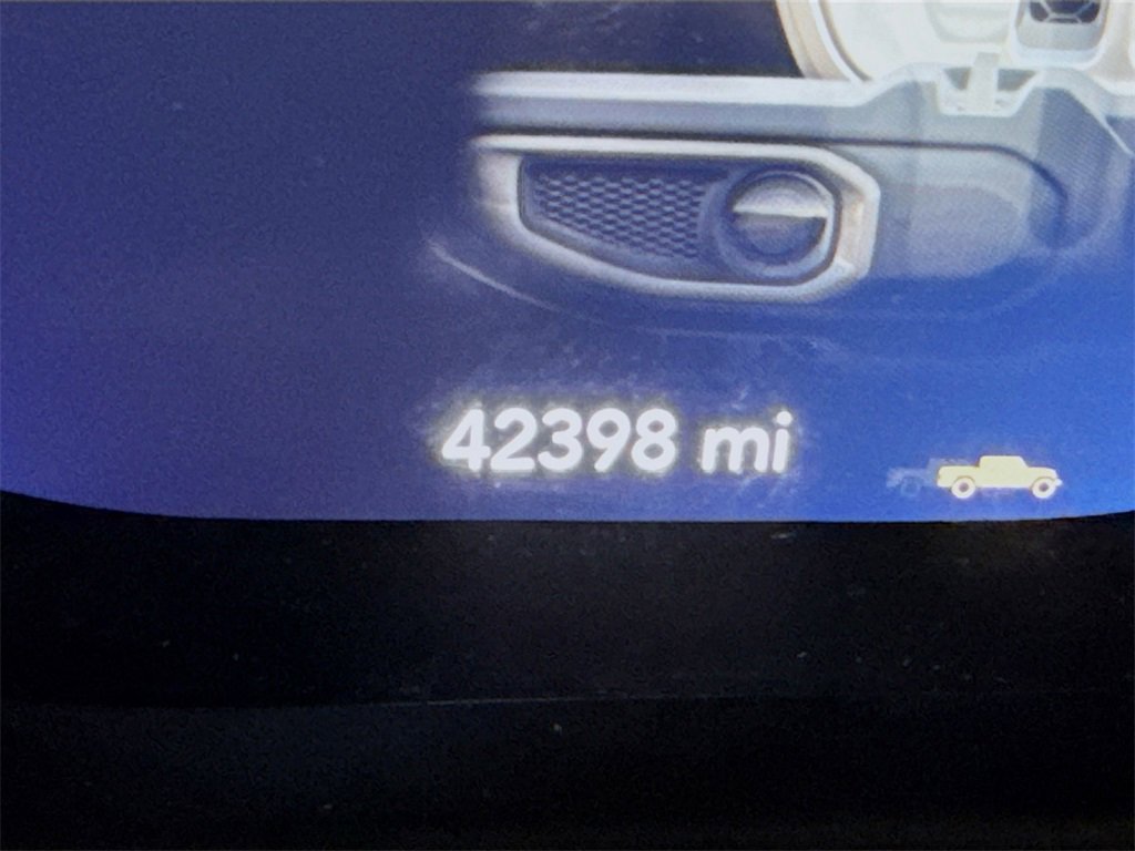 Used 2022 Jeep Gladiator Mojave w/ LED Lighting Group image 5