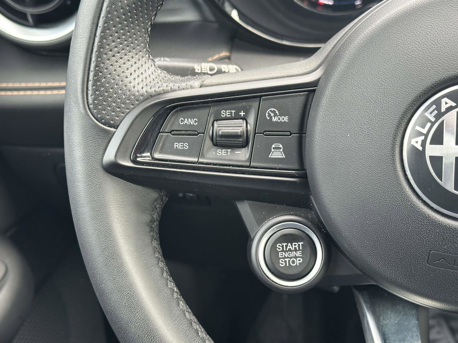 Used 2024 Alfa Romeo Tonale Ti image 24