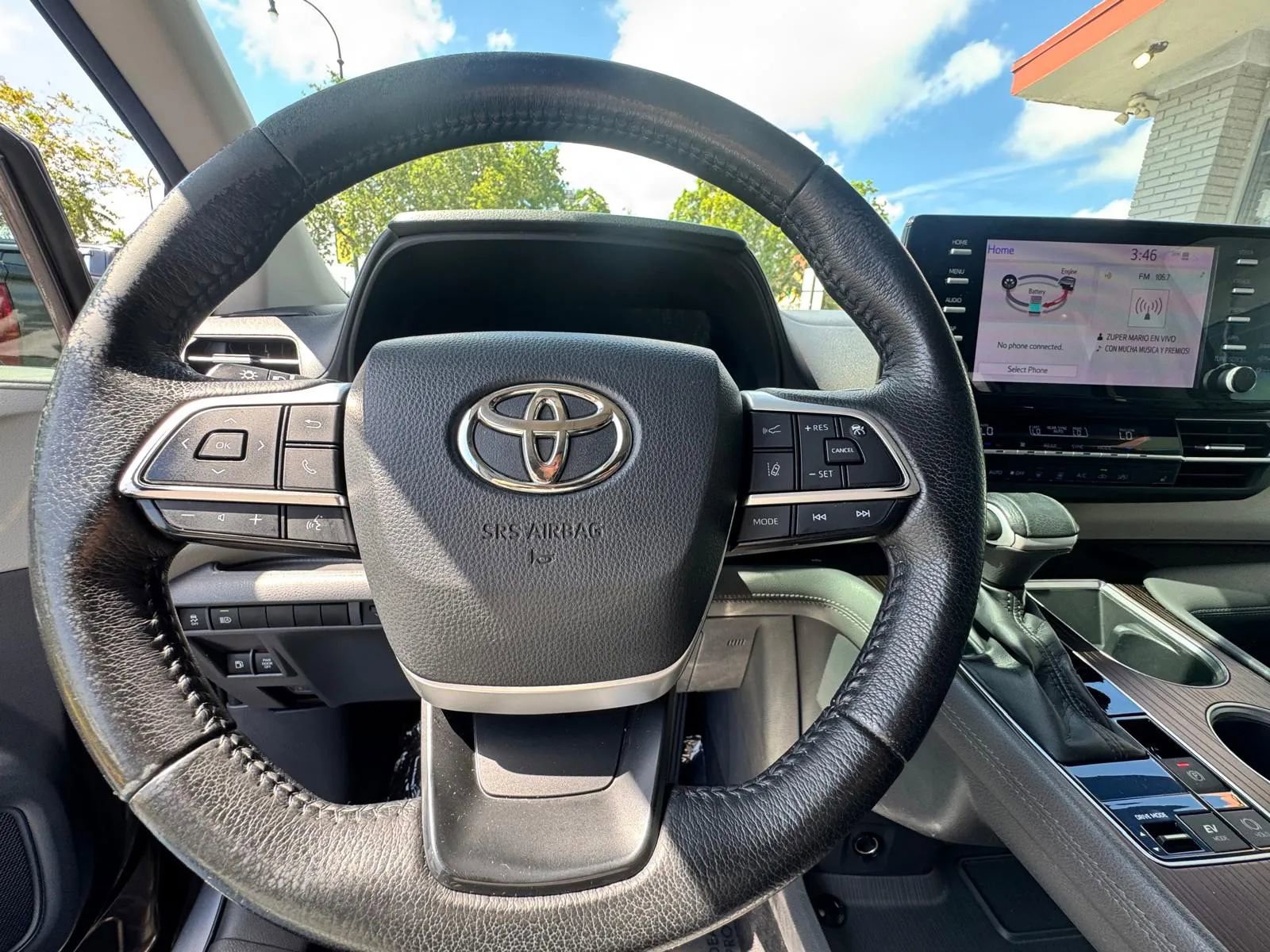 Used 2021 Toyota Sienna XLE FWD image 23