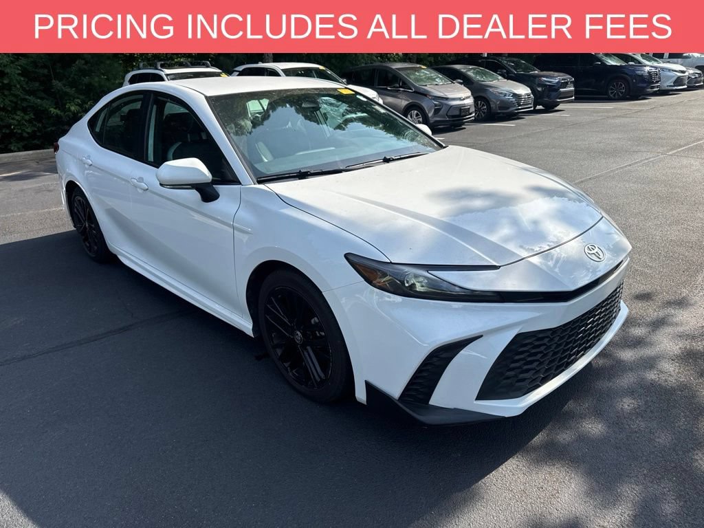 Used 2025 Toyota Camry SE